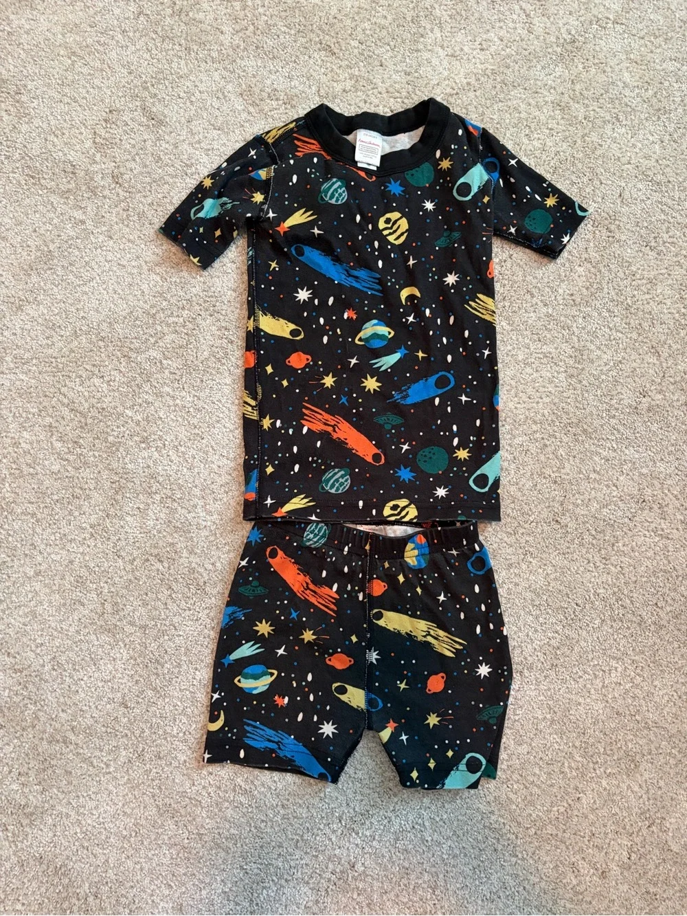 Hanna Andersson Black Space-Print Pajama Set